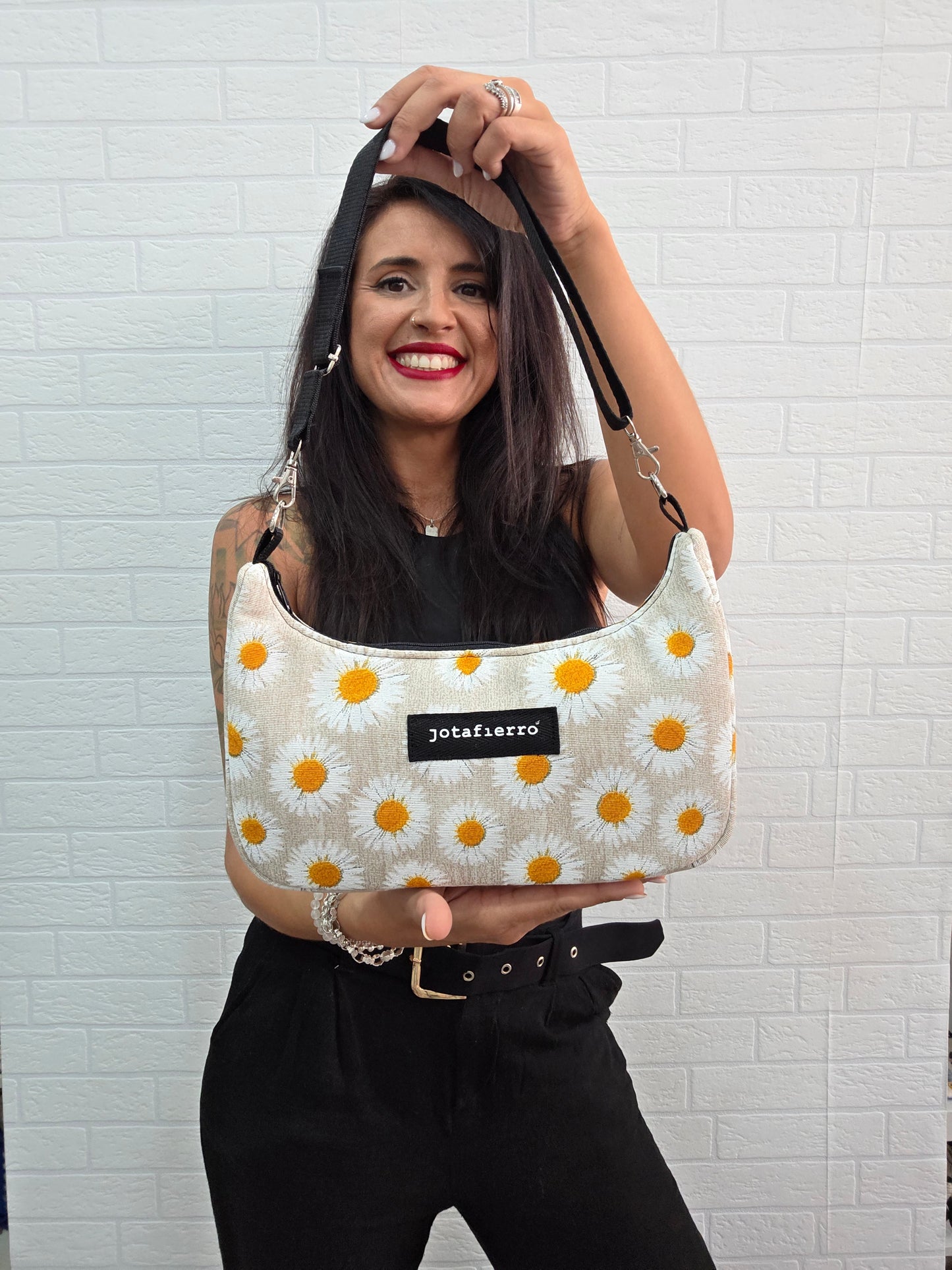 BOLSO LUNA MARGARITA LA RUBIA