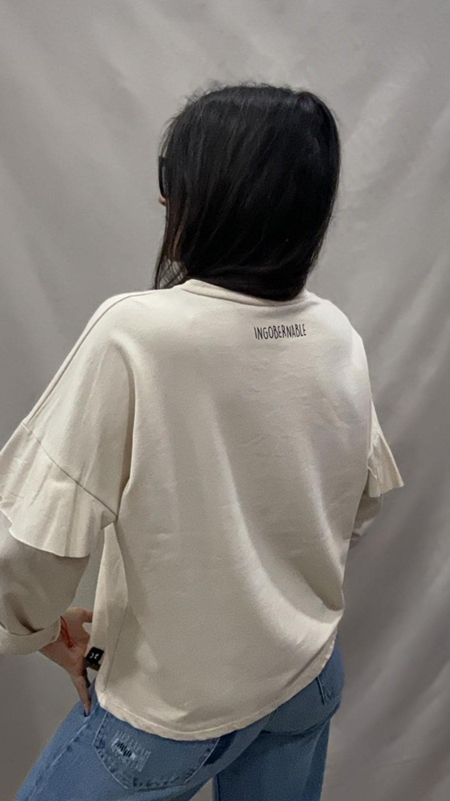 SUDADERA INGOBERNABLE VOLANTE BEIGE L/XL