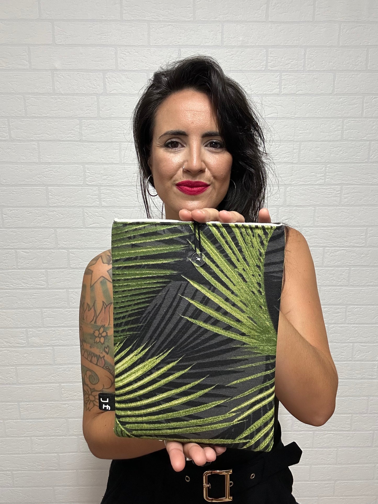 FUNDA DE LIBRO BRIGDET