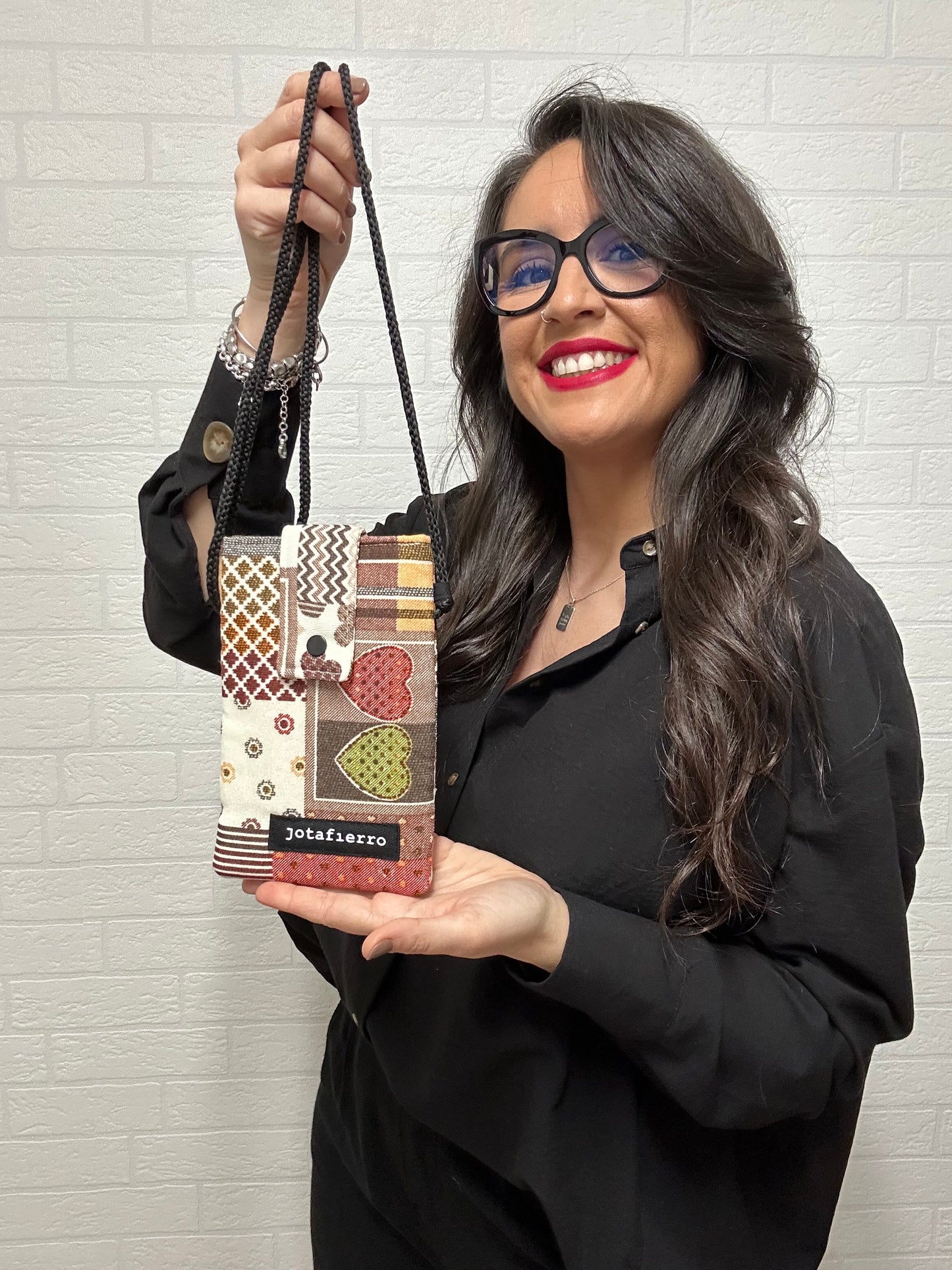 FUNDA DE MOVIL LOVE BROWN