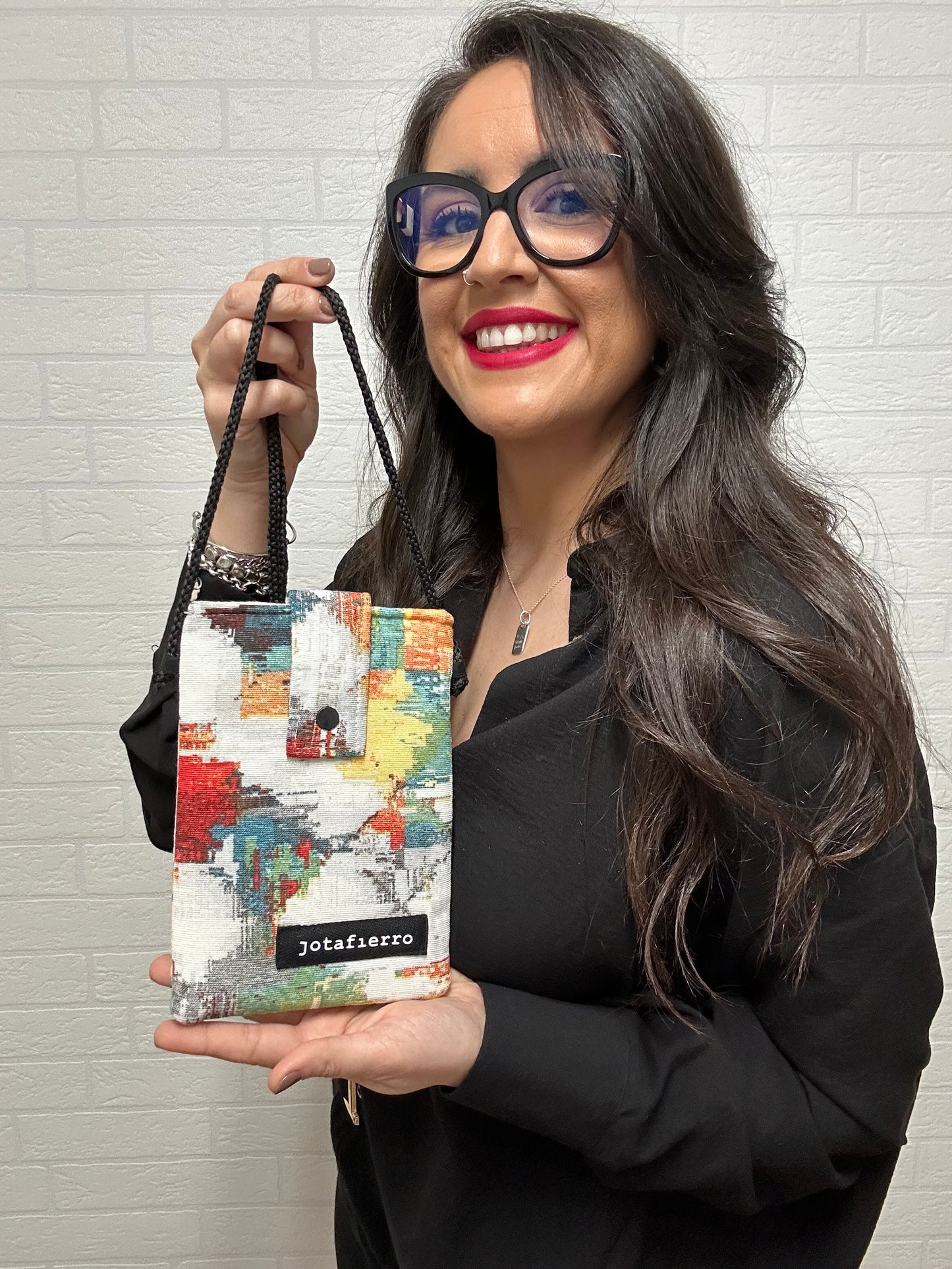 FUNDA DE MOVIL MONTESSORI