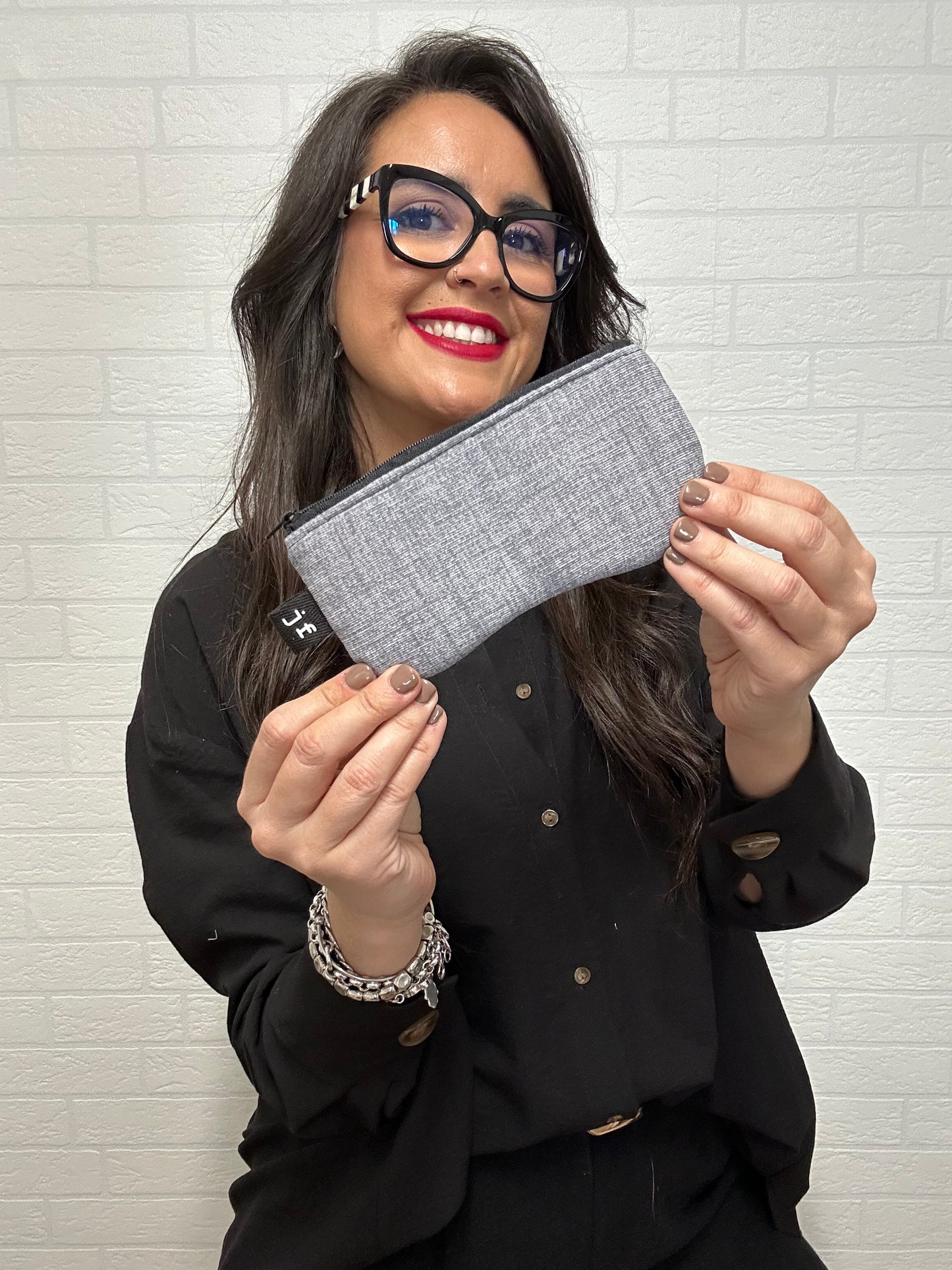 FUNDA DE GAFAS GRIS PERLA