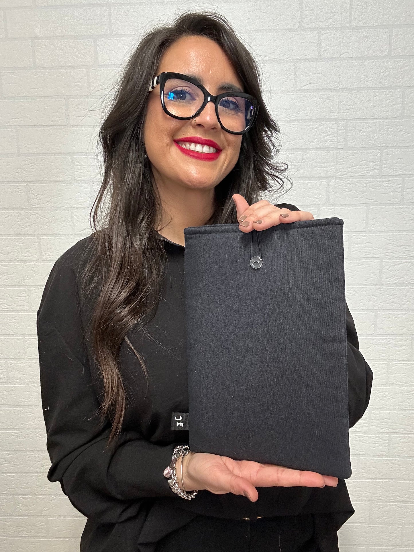 FUNDA DE LIBRO NEGRO