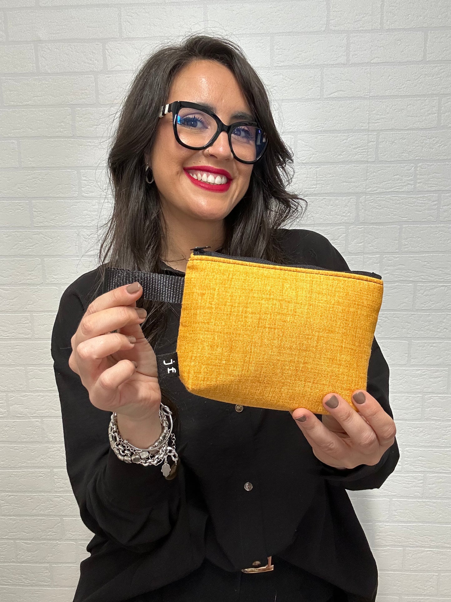 NECESER AMARILLO YELLOW