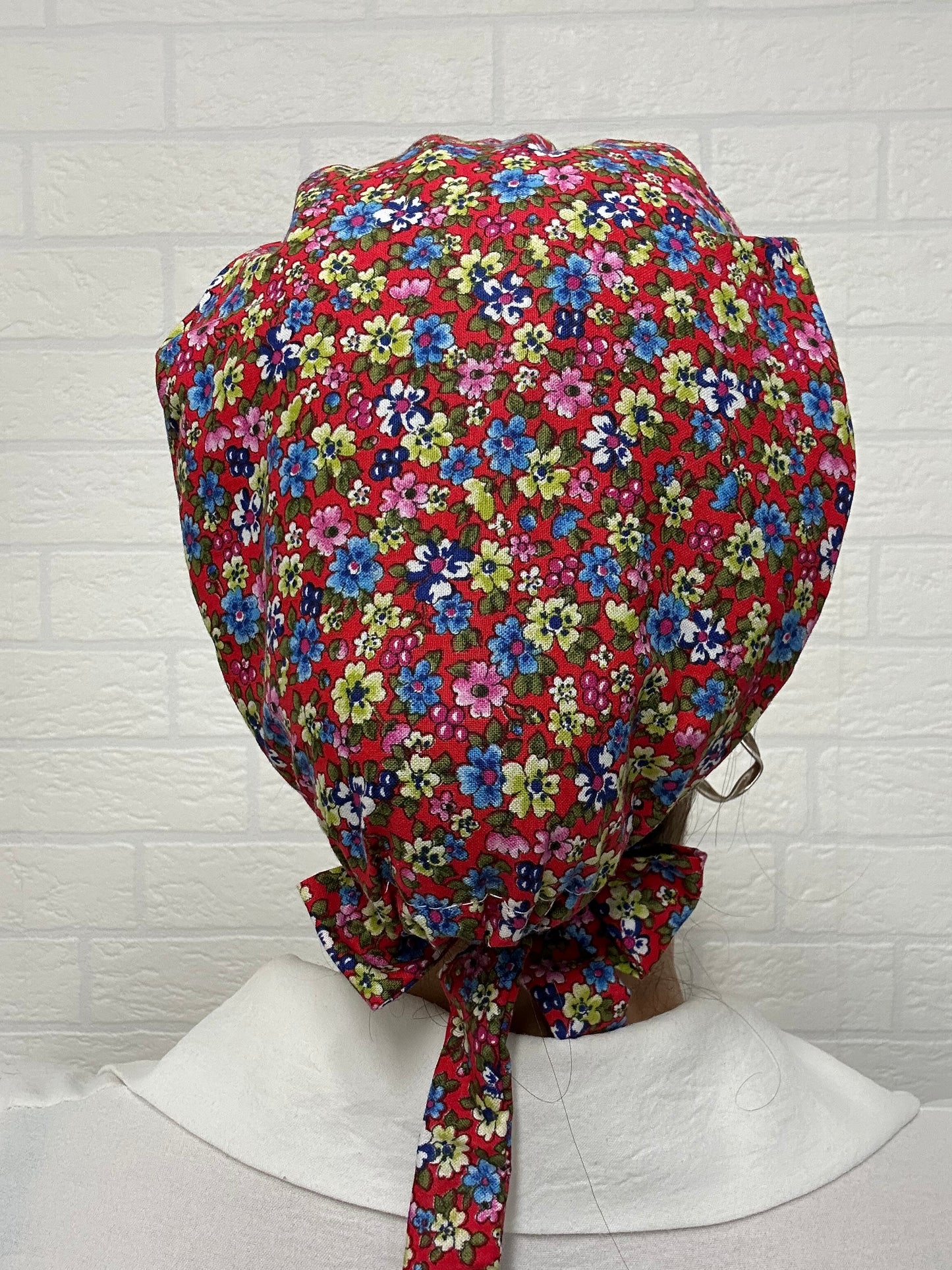 GORRO SANITARIO-ROJO FLORES