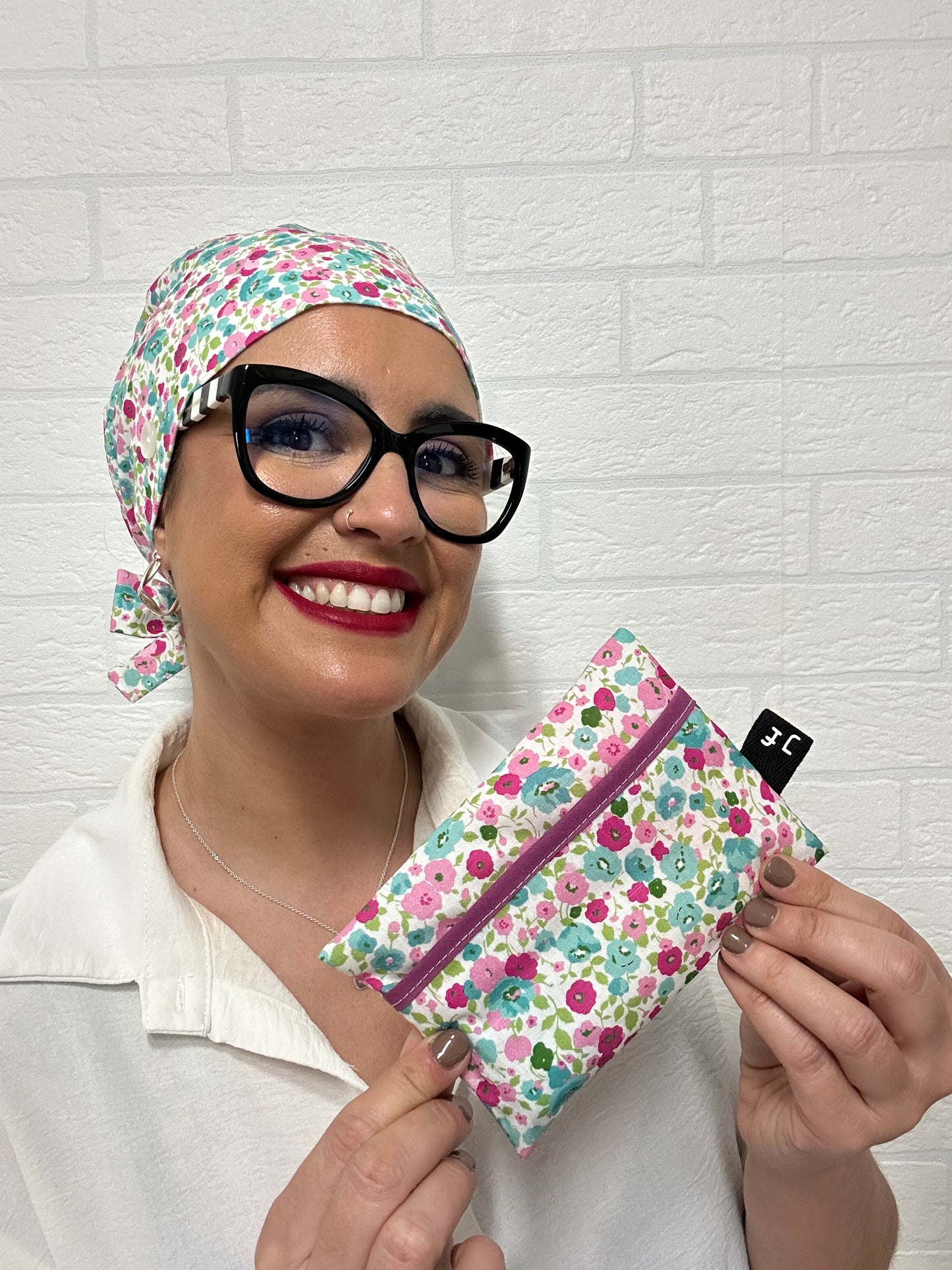 GORRO SANITARIO-FLORES PRECIOSAS FUCSIA