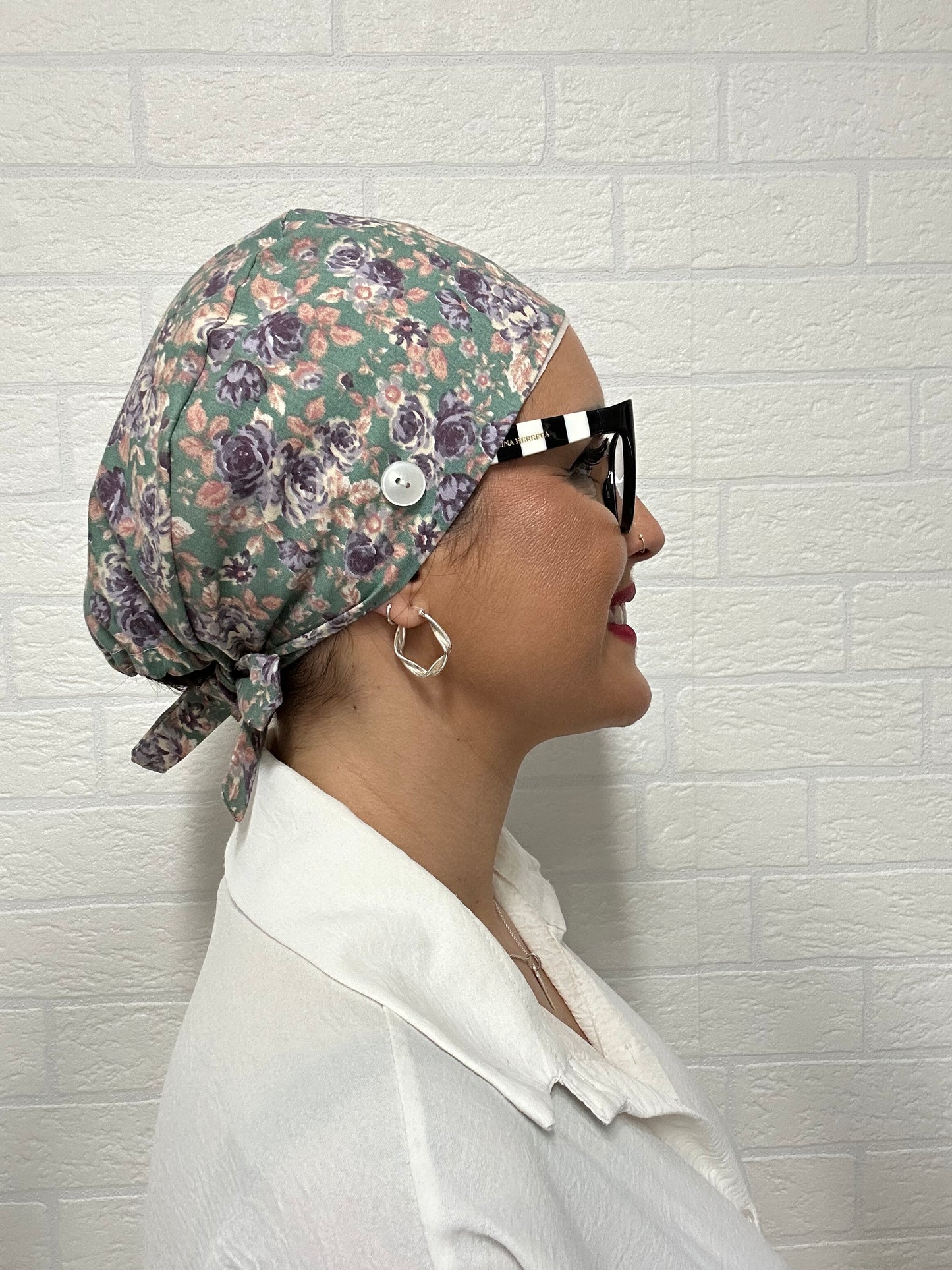 GORRO SANITARIO-FLORES PASTEL