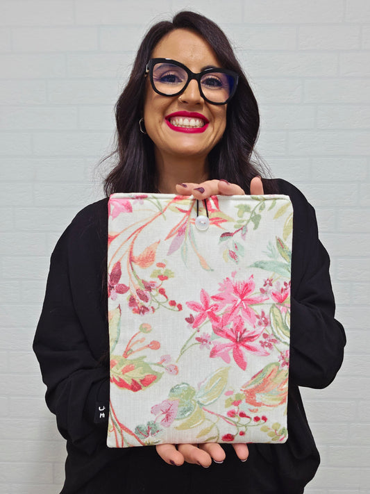 FUNDA DE LIBRO QUERIDA CAMELIA