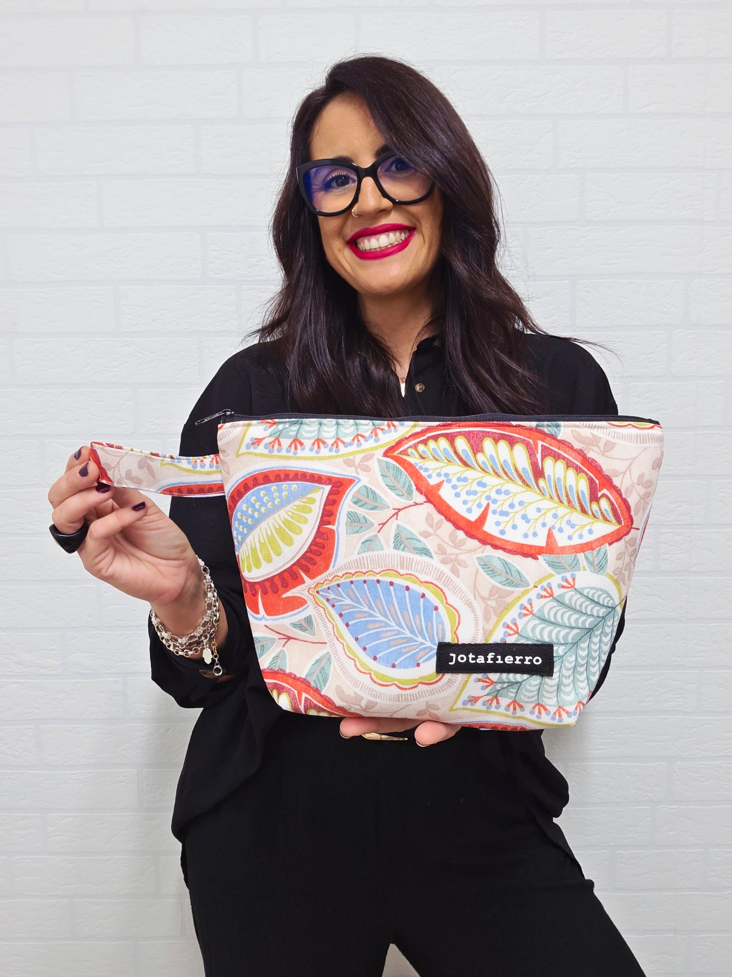 NECESER LADY GUADALUPE