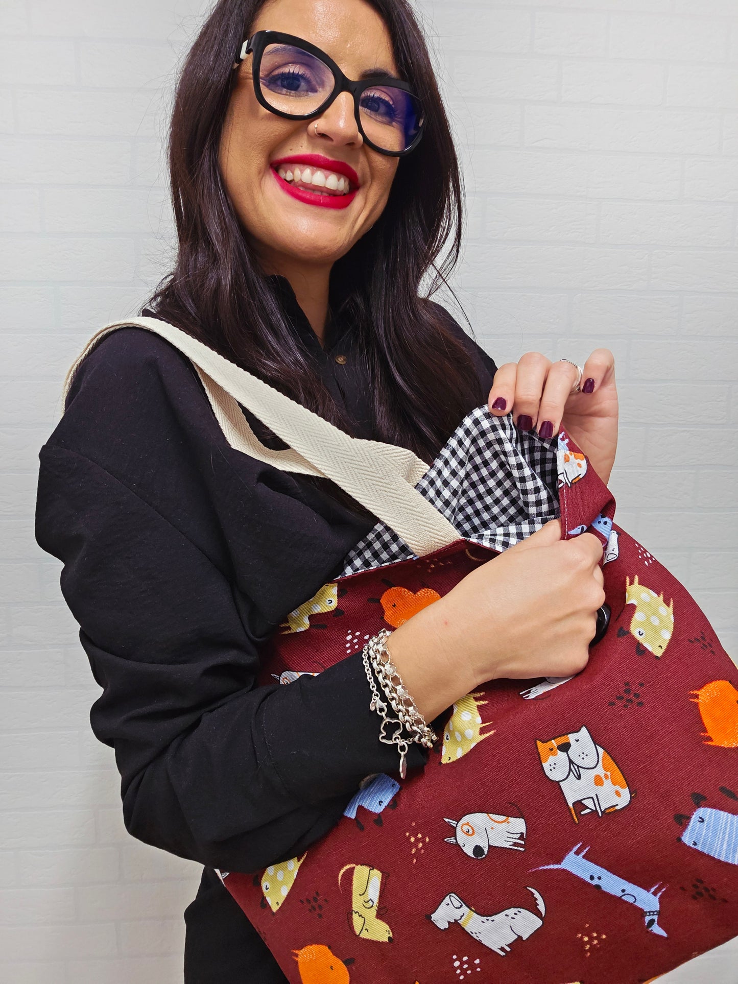 BOLSA REVERSIBLE PERRITOS BURDEOS