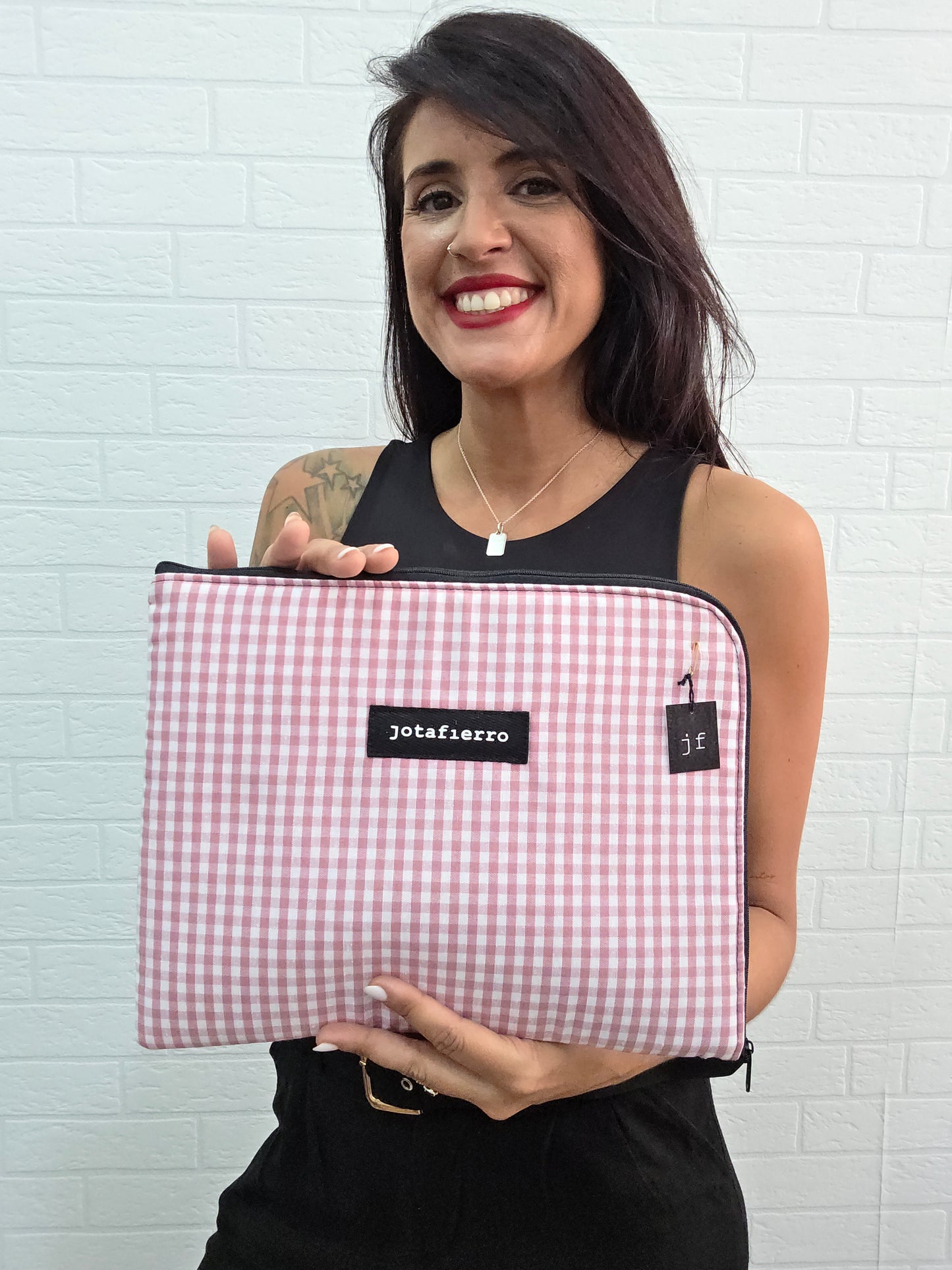 FUNDA IPAD VICHY ROSA EMPOLVADO