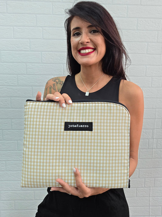 FUNDA IPAD VICHY BEIGE