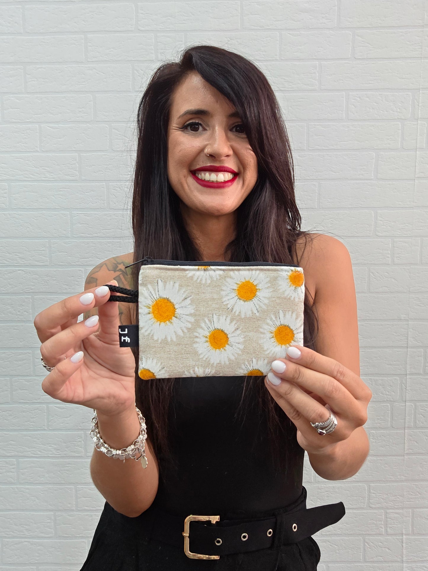 CARTERA MARGARITA LA RUBIA