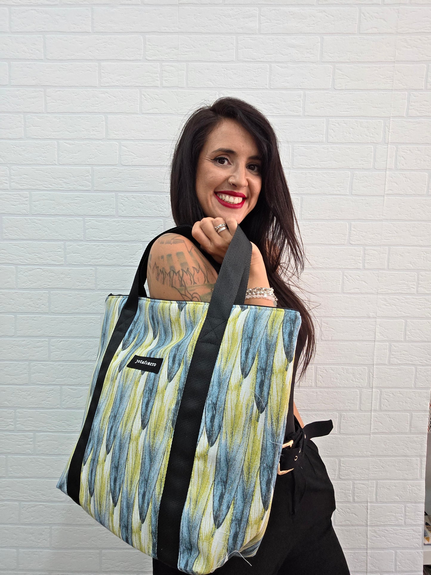 TOTE PREMIUM AVE MARÍA