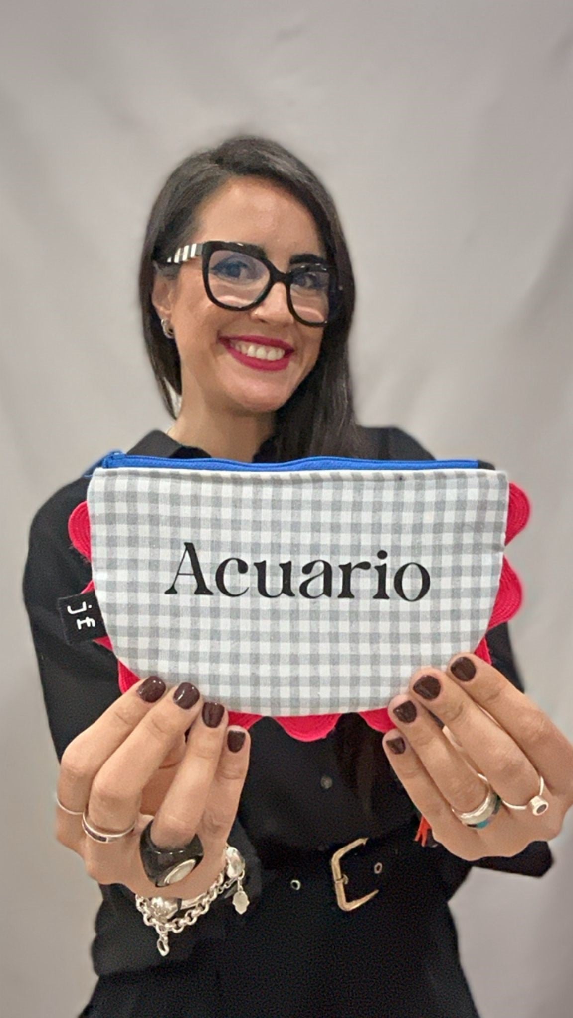 ACUARIO-CARTERA HORÓSCOPO