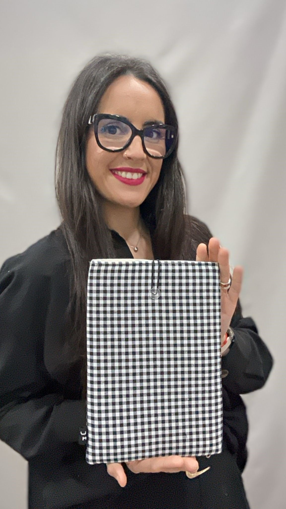 FUNDA DE LIBRO VICHY NEGRO